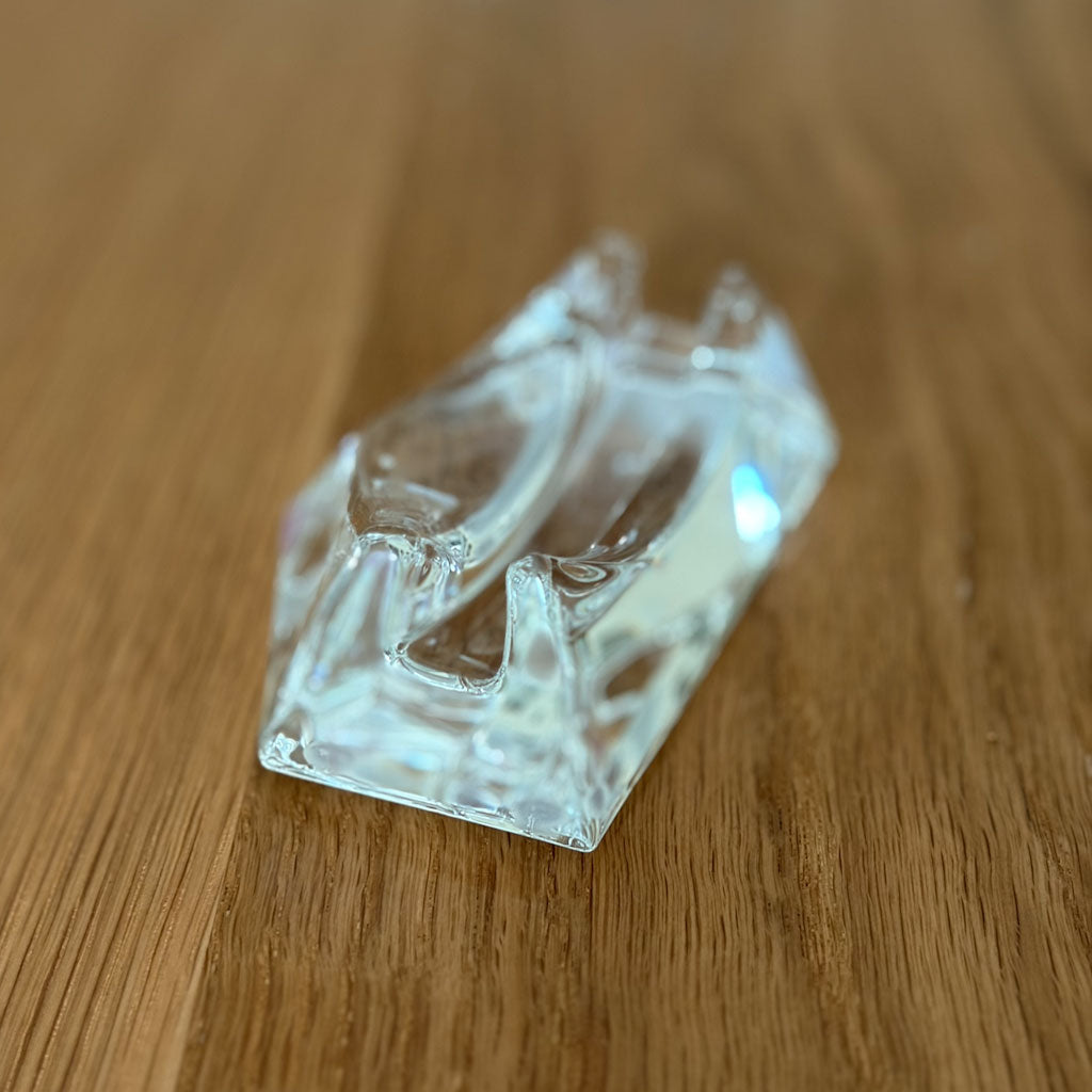 Elegant Crystal Glass Stand